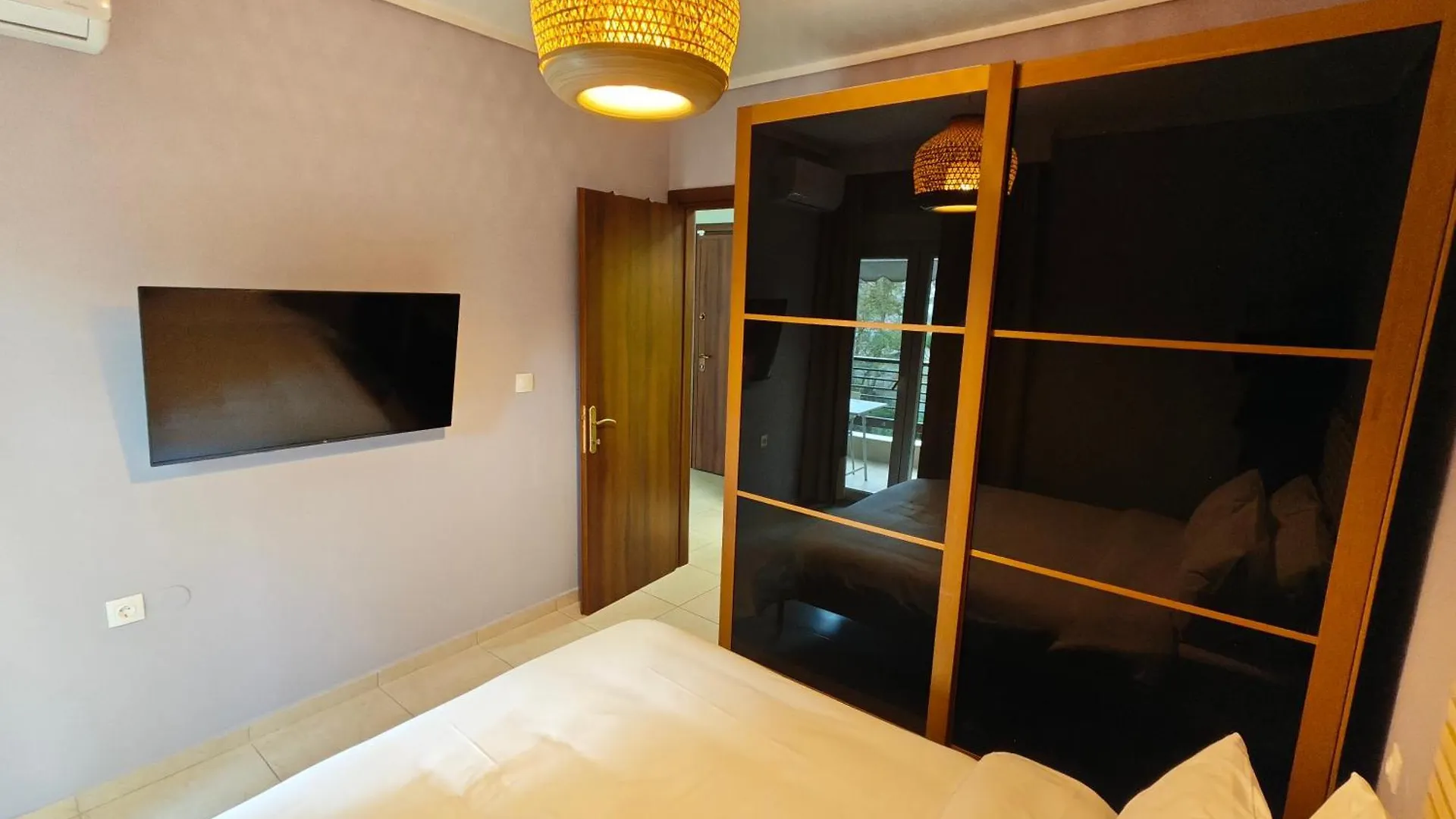 Modern Apt 2 With Parking Paid, 100M From Metro Thessaloniki 0*,  Greece